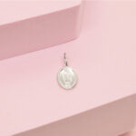 Dije Virgen de Guadalupe ovalada