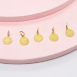 Dije placa con frases grabadas - Imagen 2