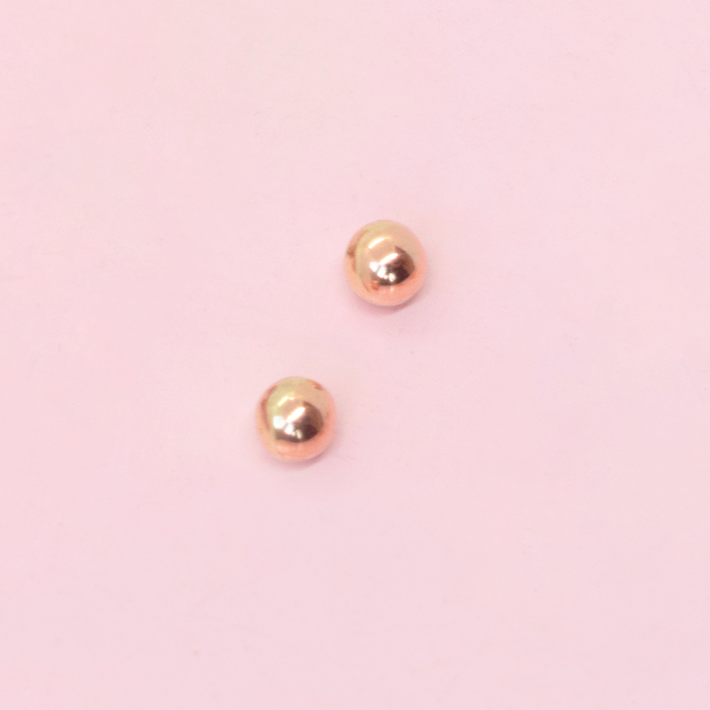 seguro enroscable tornillo pequeno para arete de bebe oro 18k Seguro tornillo pequeño - Imagen 1